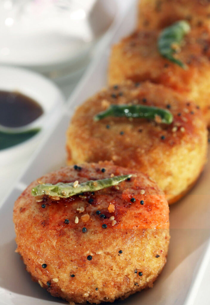 Gujarati Rava Handvo Recipe