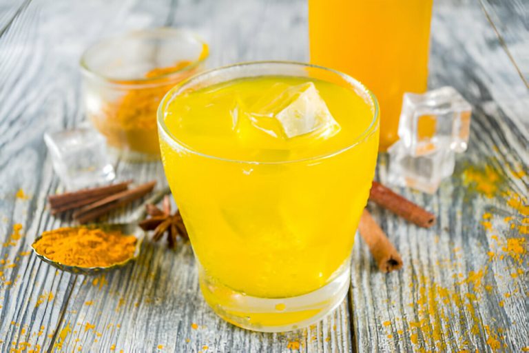 Anti-Inflammatory Golden Turmeric Tonic Recipe
