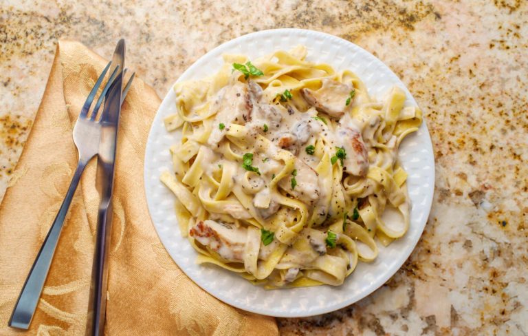 Chicken with Buttered Noodles Recipe