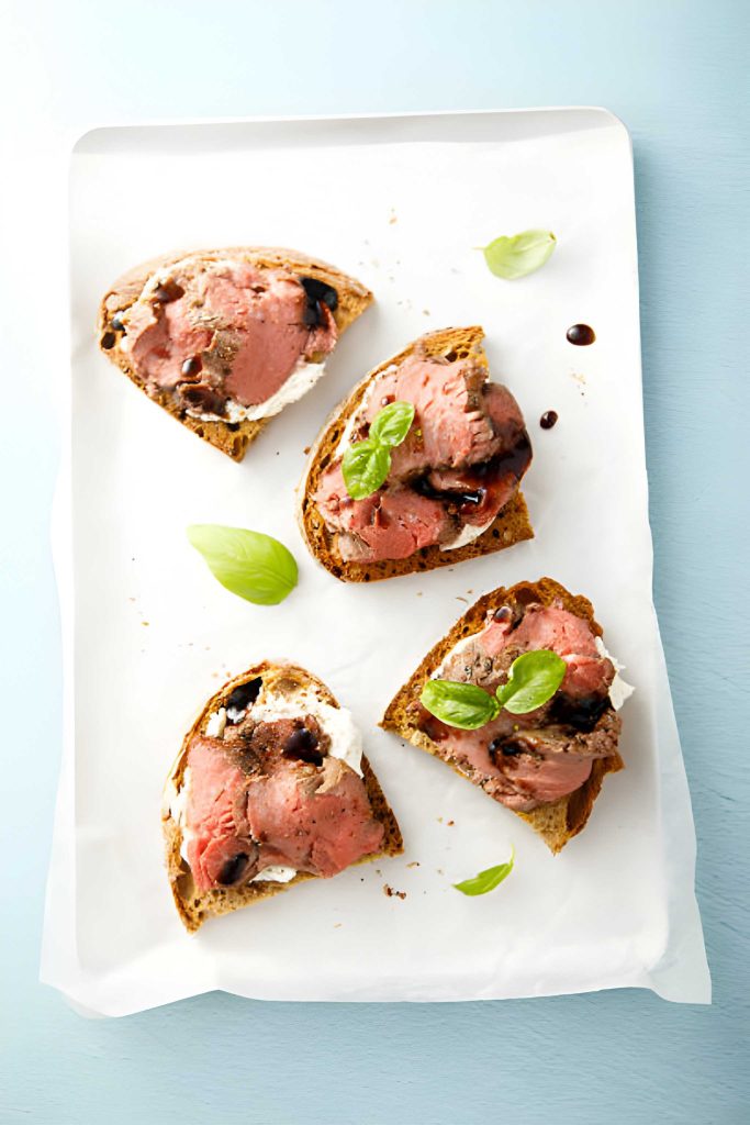 Beef Tenderloin Crostin Recipe